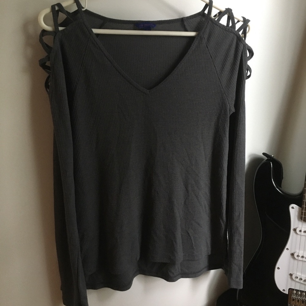 Grey criss cross sleeve shirt